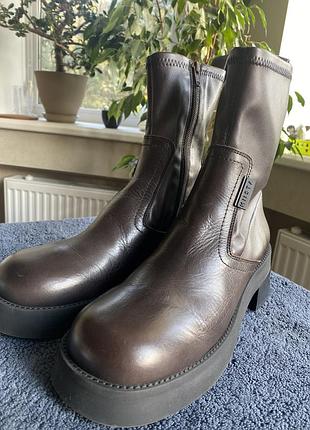 Черевики жіночі