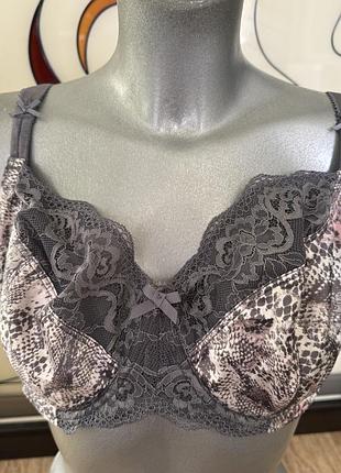 Розкішний, базовий, ажурний, бюстгальтер, в сірому, кольорі, з гарним принтом, рептилії, від бренду: george