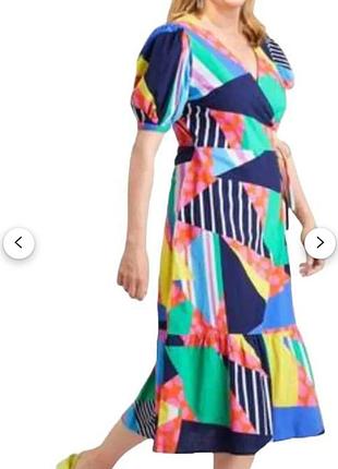 Шикарное с воланом по низу и объемными рукавами платье 👗 большого размера