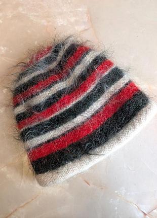 Шапка мохерова жіноча на підкладці.
нова, стан ідеальний.