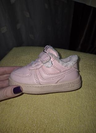 Кроссовки для девочки на михе