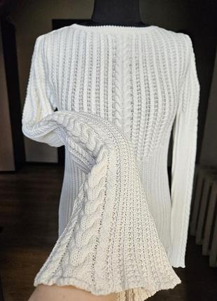 Шикарный свитер для худи девушки