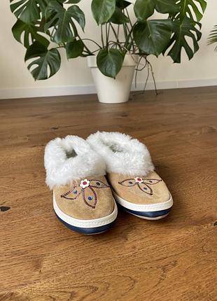 Затишні та стильні домашні капці 😍