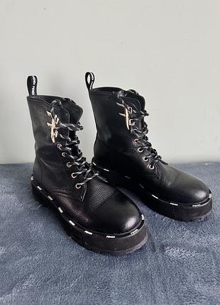 Ботінки fendi, 38 розмір