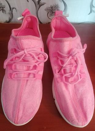 Кроссовки светятся 42-43 размер