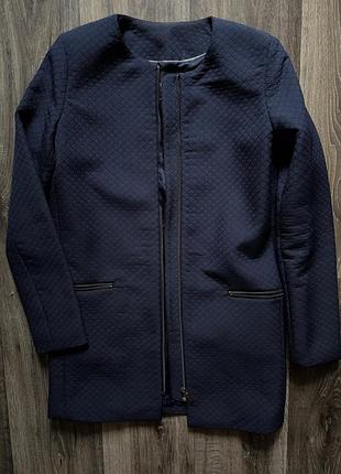 Подовжений піджак темно-синього кольору 💙