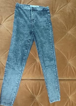 Женские джинсы