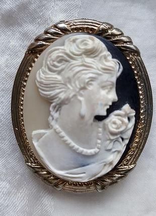 Винтажная брошь камея винтаж