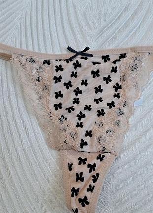 Бежевые кружевные трусики танга фирмы no secret primark размер 36/38 европейский
