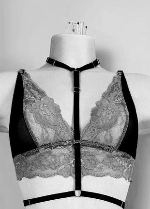 Лифчик бралетт сетевой и портупея