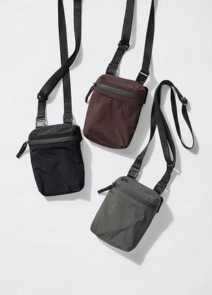 Мини - сумка от uniqlo.