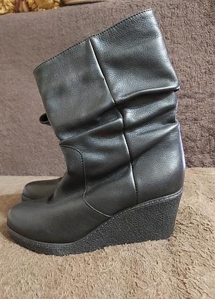 Сапоги, сапоги, получёбитки женские на танкетке 38,5