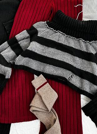 Теплий короткий светр з високим коміром shein