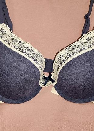 Красивый бюстгальтер uk34b eur75b вискоза