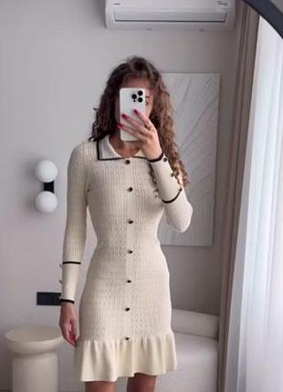 Трикотажна сукня