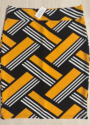 Спідниця в наявності.