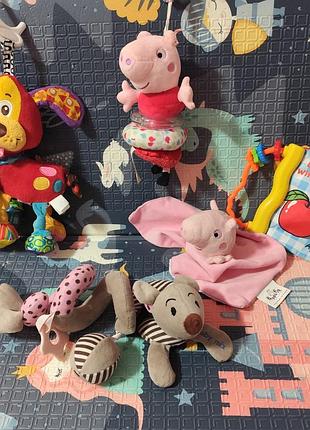 Игрушки подвесные ( цены разные)