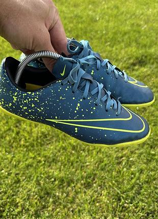 Футзалки nike mercurial victory розмір 36.5