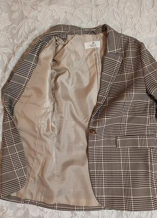 Пиджак на девочку рост 140+