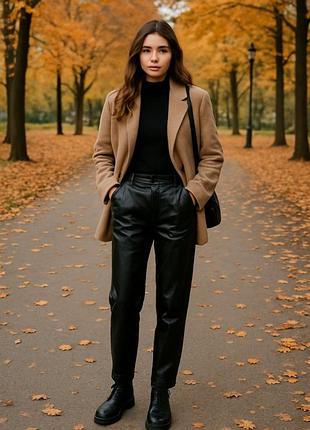 Женские брюки экокожа акция последний размер 42-44. распродаж состава