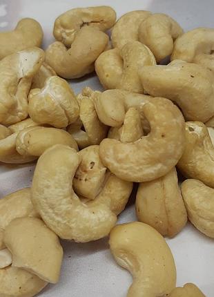 Кешью сырой 500 грамм