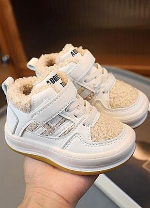 Черевики для дівчат