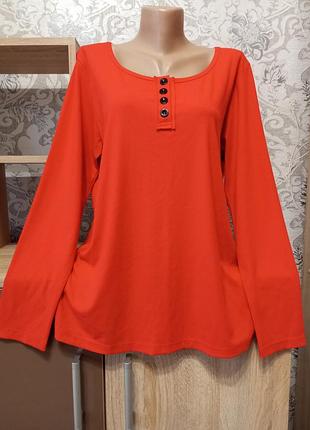 Жіночий лонгслів в рубчик червоного кольору