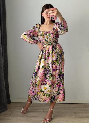Красивое миди платье в цветочный принт