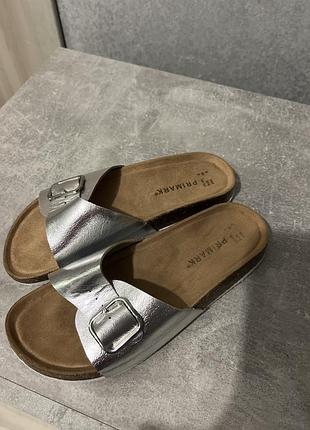 Шкіряні шльопки primark