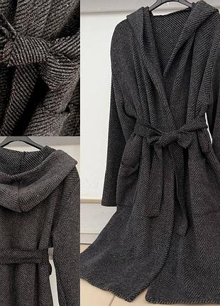 Пальто без застібок