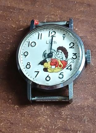 Часы наручные  луч luch"карлсон" ссср  . не работают.   .23т