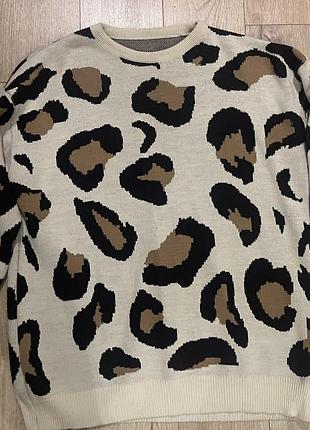 Шикарний светр в лео принт