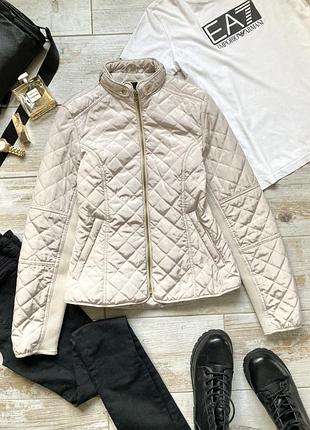 Бежева стьобана курточка atmosphere