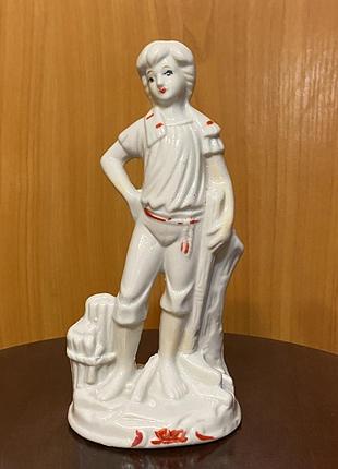 Статуетка хлопчик в бріджах