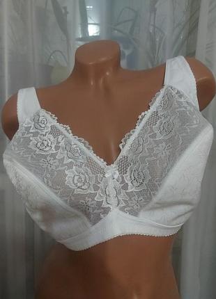 Бюстгальтер без поролона.