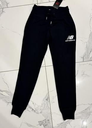 Спортивні штани new balance