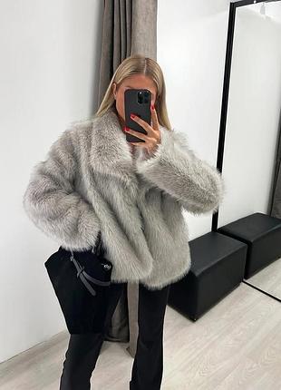 Шуба зі штучного хутра зара сіра біла коротка