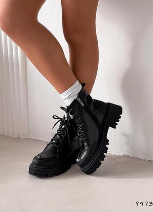 Ботинки женские