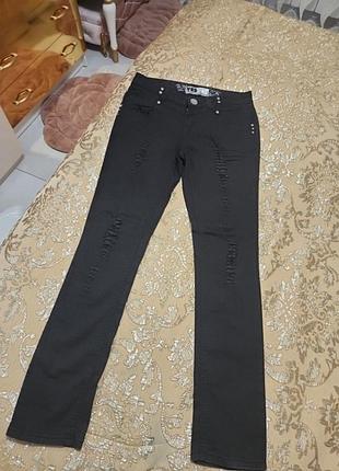 Джинсы женские