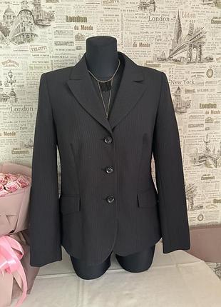 Модний жакет biaggini в тонку полоску