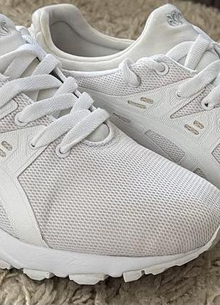 Кросівки жіночі білі жіночі кросівки asics gel
