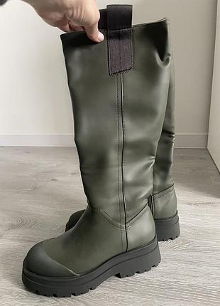 Чоботи, стильні, в мокру погоду, розмір 37