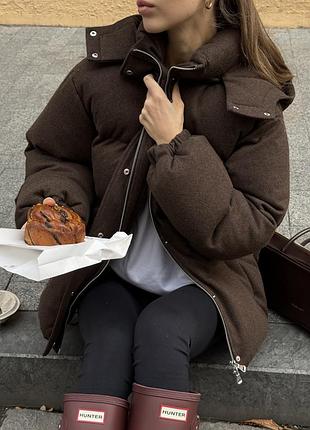 Дутый пуховик пуффер с капюшоном кашемир