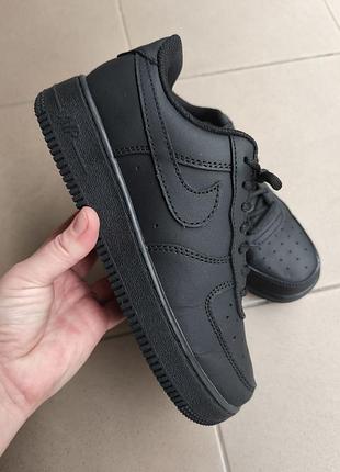 Кожаные кроссовки nike air force