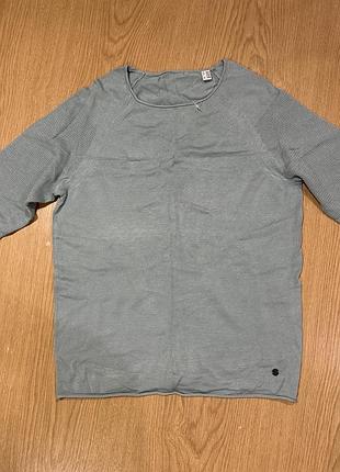 Жіночий джемпер