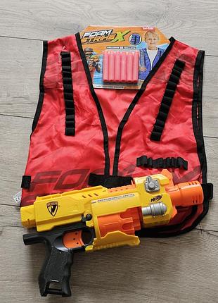 Бластер nerf n-strike barricade rv-10 с жилетом и пульками.