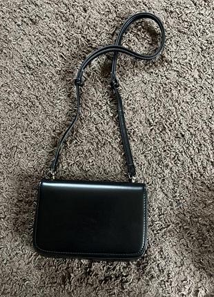 Сумочка чорна
