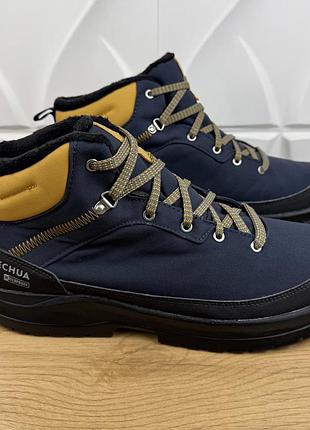 Оригінальні черевики quechua waterproof