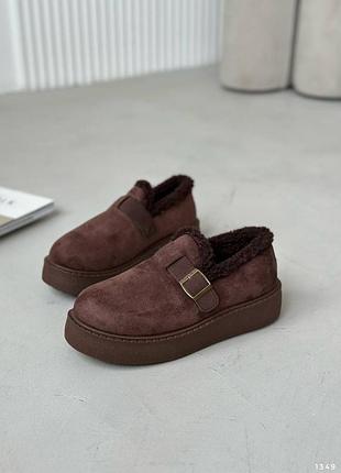 Стильные шоколадные женские лоферы