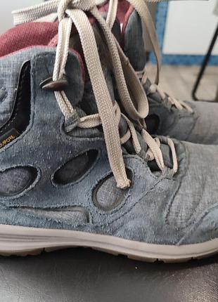 Фирменные ботинки демисезон